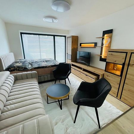 Apartman Sadova Zlín מראה חיצוני תמונה